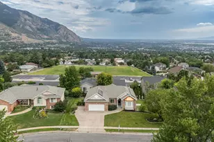 869 E 3350 N, North Ogden, UT 84414 - Photo 2