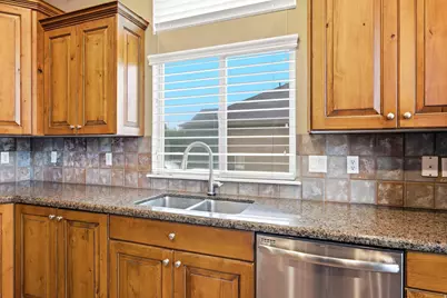 552 W Miller Way, Farmington, UT 84025 - Photo 14