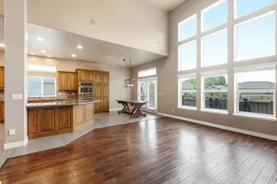 552 W Miller Way, Farmington, UT 84025 - Photo 8