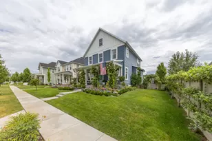1944 W Joseph Acres Rd, Kaysville, UT 84037 - Photo 2