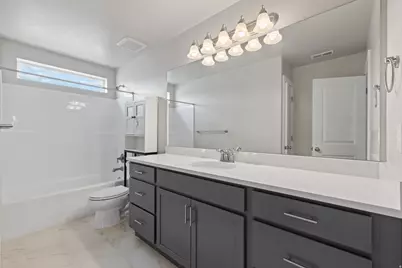 3233 W 2500 N, Clinton, UT 84015 - Photo 38