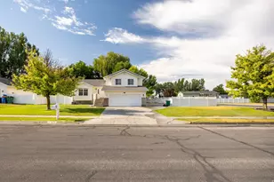 202 W 225 N, Providence, UT 84332 - Photo 2