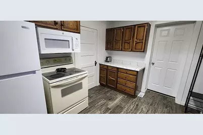 85 E 300 N, Ferron, UT 84523 - Photo 16