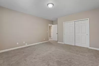 11173 S Village Grove Ln, South Jordan, UT 84095 - Photo 24