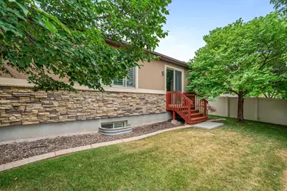 11173 S Village Grove Ln, South Jordan, UT 84095 - Photo 28