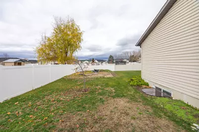 517 W 260 N, Smithfield, UT 84335 - Photo 32