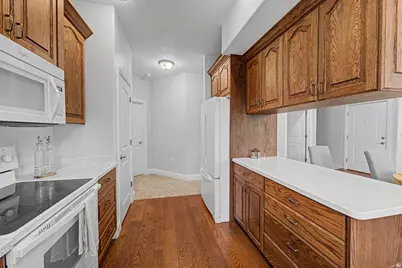 33 Tierra Vista Ct, Bountiful, UT 84010 - Photo 8