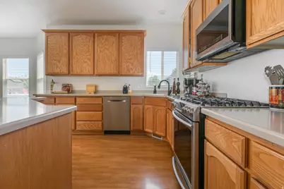 10315 S 3925 W, South Jordan, UT 84009 - Photo 10