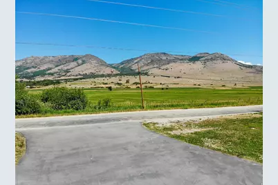7091 E 1900 N, Eden, UT 84310 - Photo 10