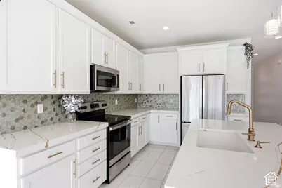 431 W Palomino Way, Stansbury Park, UT 84074 - Photo 6