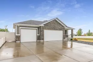 1403 N Providence Wy, Tooele, UT 84074 - Photo 2