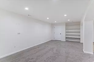 371 E Cynthia Way S, North Salt Lake, UT 84054 - Photo 28