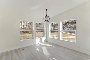 371 E Cynthia Way S, North Salt Lake, UT 84054 - Photo 10