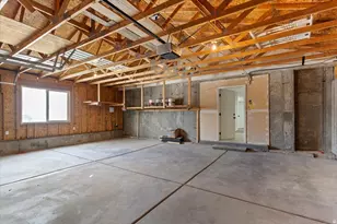 371 E Cynthia Way S, North Salt Lake, UT 84054 - Photo 38