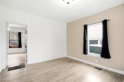 709 W 400 N, Salt Lake City, UT 84116 - Photo 6