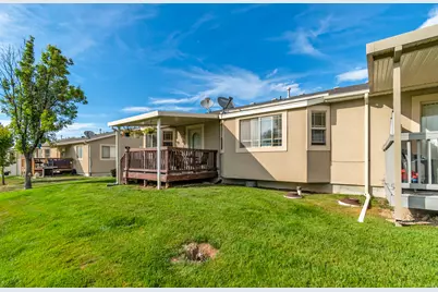 33 Clubhouse Dr, Stansbury Park, UT 84074 - Photo 24