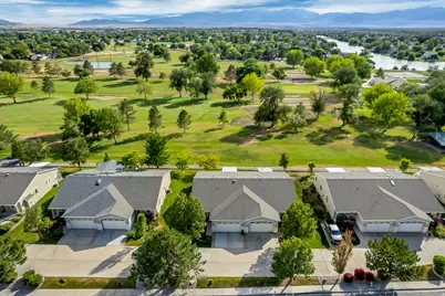 33 Clubhouse Dr, Stansbury Park, UT 84074 - Photo 2