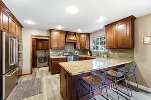2073 E Village Point Way, Sandy, UT 84093 - Photo 8
