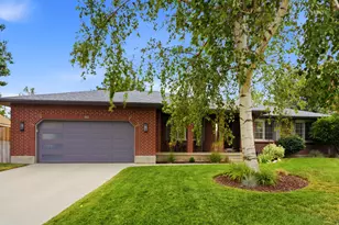 2073 E Village Point Way, Sandy, UT 84093 - Photo 2