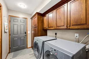 2073 E Village Point Way, Sandy, UT 84093 - Photo 32