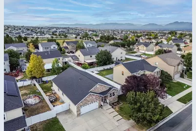 6748 W Shumard Oak Dr S, West Jordan, UT 84088 - Photo 16