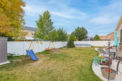 6748 W Shumard Oak Dr S, West Jordan, UT 84088 - Photo 24