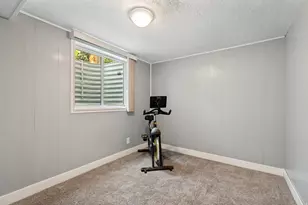 4883 S 3040 St W, Taylorsville, UT 84129 - Photo 18