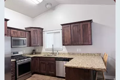 840 N 150 W, Santaquin, UT 84655 - Photo 4