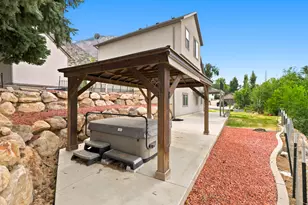 1126 E Benchview Dr, Ogden, UT 84404 - Photo 22