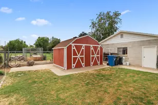 5030 S 300 W, Washington Terrace, UT 84405 - Photo 16