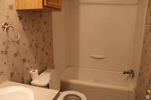 1738 N 210 East E, Tooele, UT 84074 - Photo 14