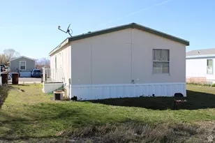 1738 N 210 East E, Tooele, UT 84074 - Photo 4