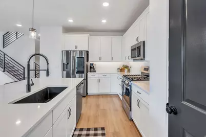 11122 S Willow Walk Dr, South Jordan, UT 84009 - Photo 8
