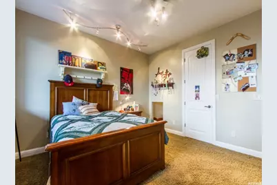 4378 S Foothill Dr, Bountiful, UT 84010 - Photo 26