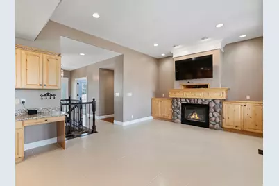581 E Dorthea Way, North Salt Lake, UT 84054 - Photo 8