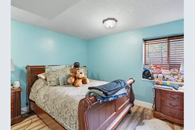 581 E Dorthea Way, North Salt Lake, UT 84054 - Photo 16