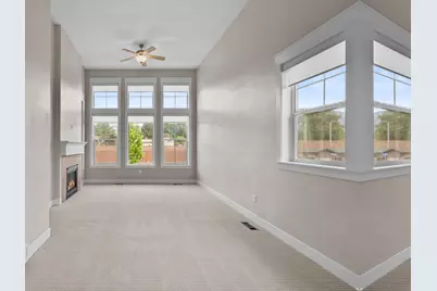 10392 S Beetdigger Blvd E, Sandy, UT 84070 - Photo 16