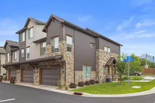 10392 S Beetdigger Blvd E, Sandy, UT 84070 - Photo 4