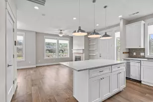 10392 S Beetdigger Blvd E, Sandy, UT 84070 - Photo 14