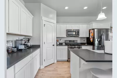 1721 W Newcastle Ln S, Saratoga Springs, UT 84045 - Photo 12