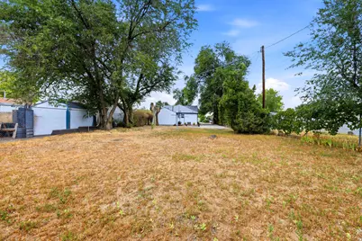 1385 W Pacific Ave, Salt Lake City, UT 84104 - Photo 22