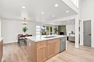 845 E Larkspur Dr, Sandy, UT 84094 - Photo 20