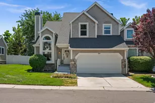 662 E Downing St, Midvale, UT 84047 - Photo 2