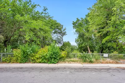 560 S 880 W #1, Orem, UT 84058 - Photo 12