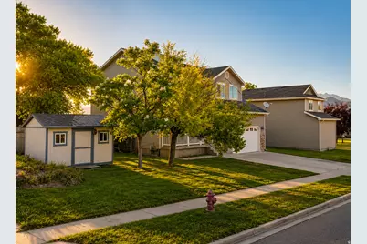 858 W Red Hen Rd N, Saratoga Springs, UT 84045 - Photo 2