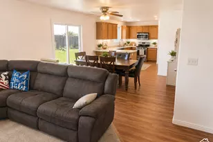 858 W Red Hen Rd N, Saratoga Springs, UT 84045 - Photo 6