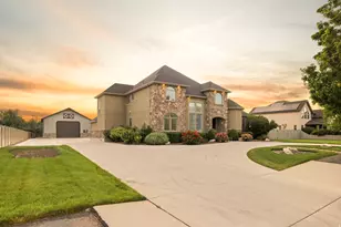 655 N Jessi's Meadow Dr, West Bountiful, UT 84087 - Photo 4