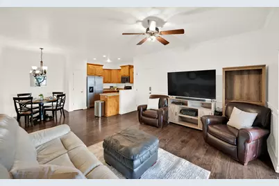 343 S 790 W #102, Pleasant Grove, UT 84062 - Photo 2