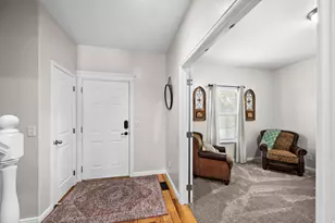 2534 W Adelaide Dr, Riverton, UT 84065 - Photo 2