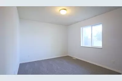 275 E 300 S, Smithfield, UT 84335 - Photo 12